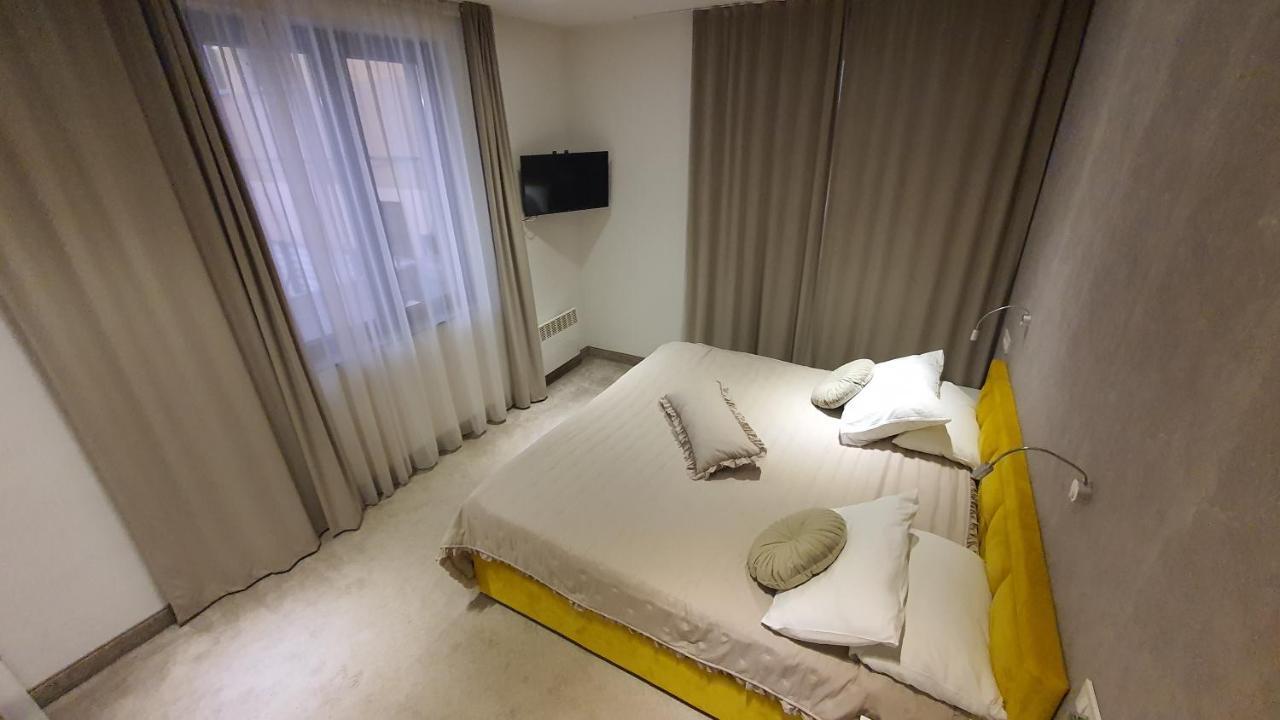 Deluxe Nortel Hotel サラエヴォ エクステリア 写真