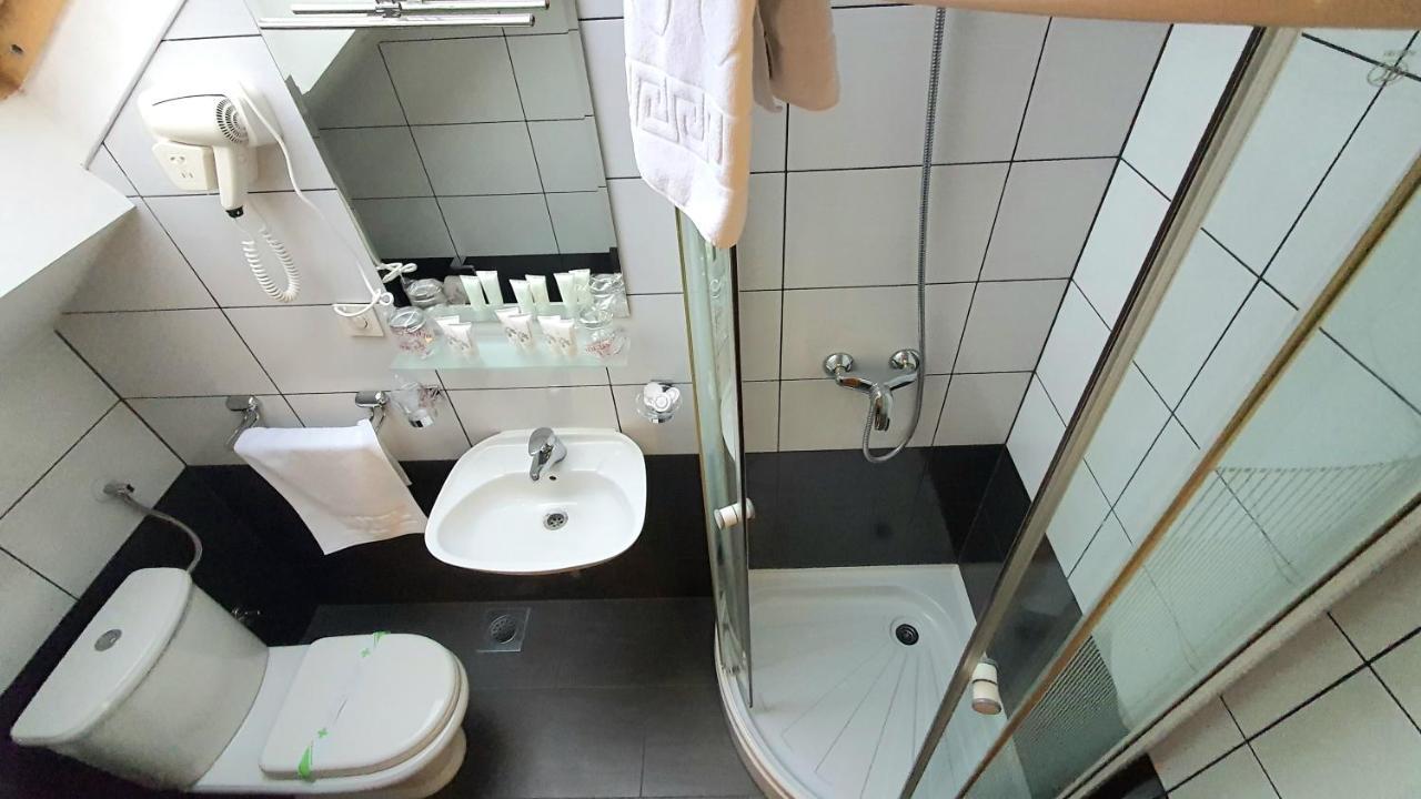 Deluxe Nortel Hotel サラエヴォ エクステリア 写真