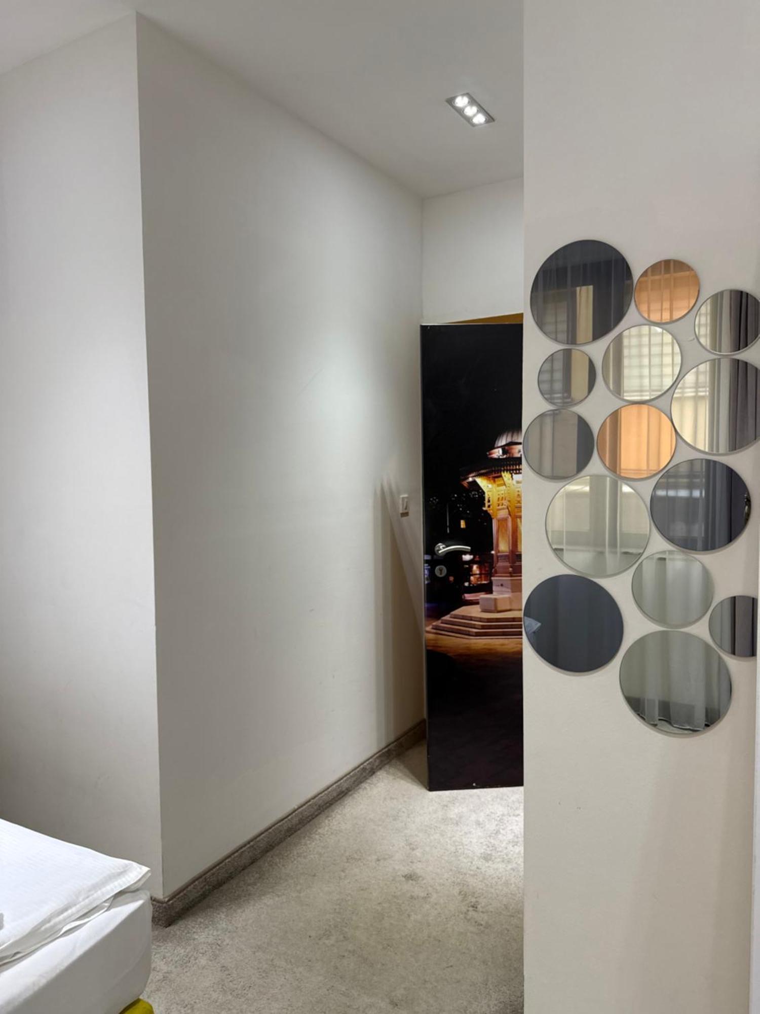 Deluxe Nortel Hotel サラエヴォ エクステリア 写真