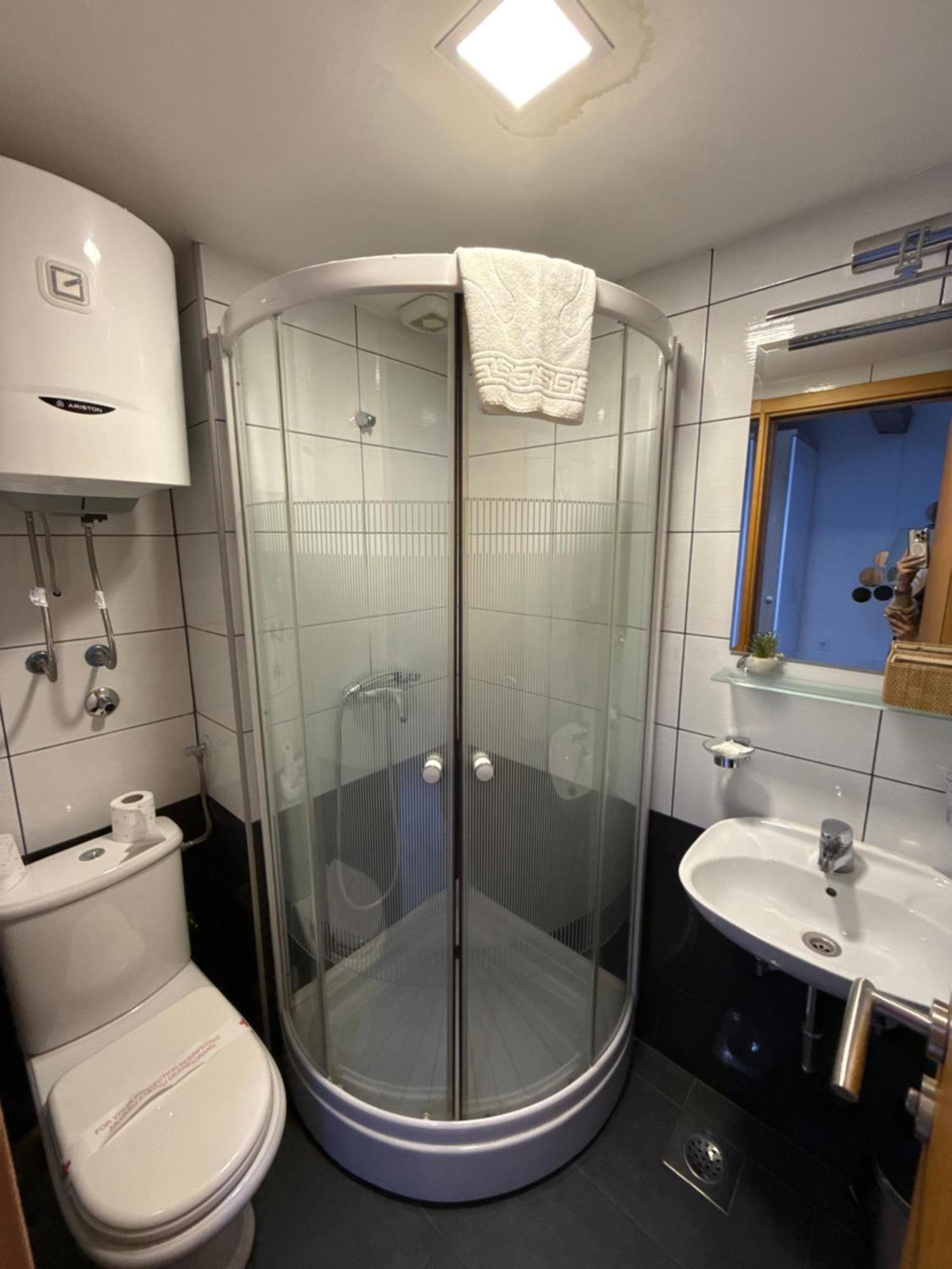 Deluxe Nortel Hotel サラエヴォ エクステリア 写真