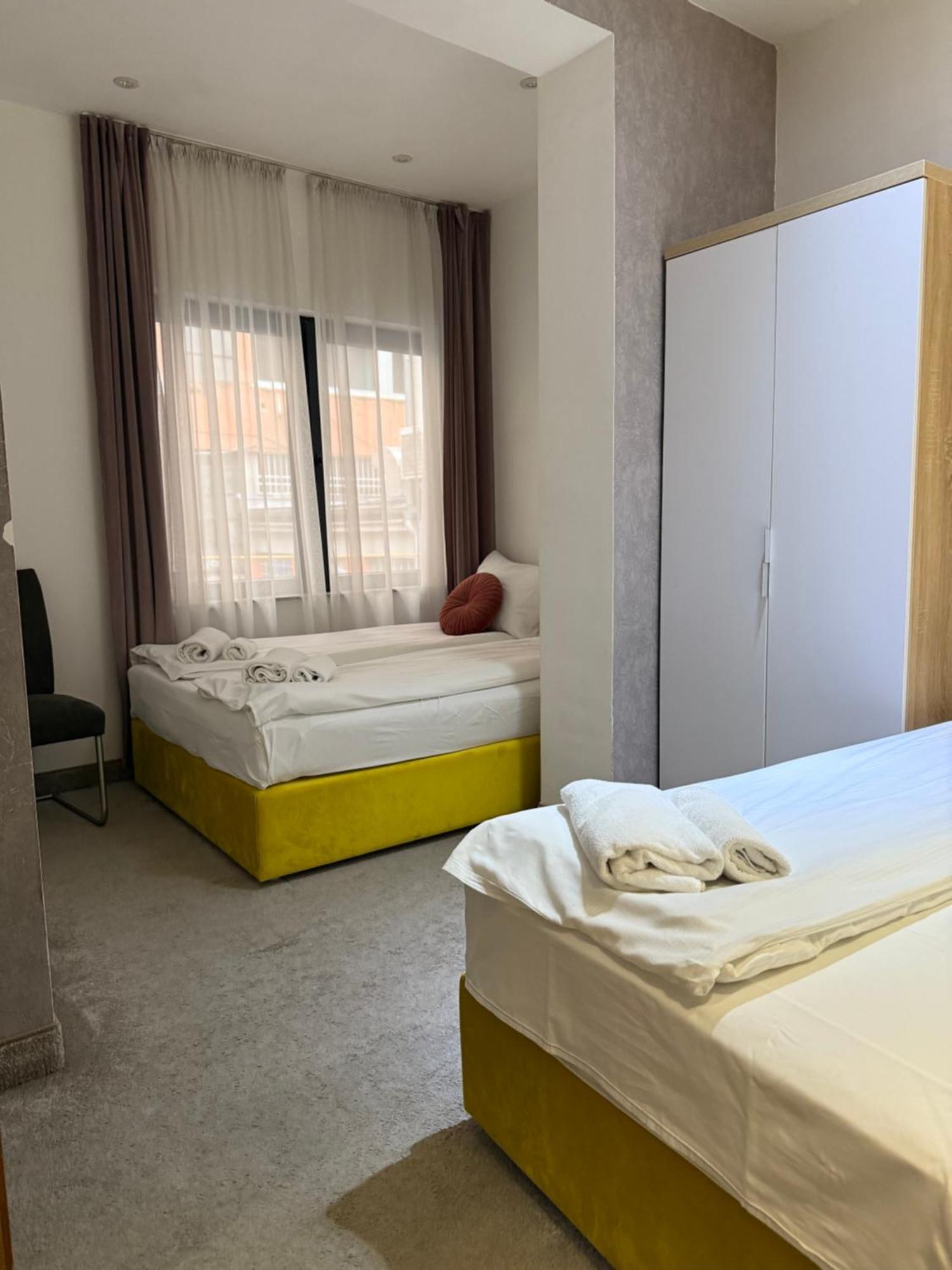 Deluxe Nortel Hotel サラエヴォ エクステリア 写真