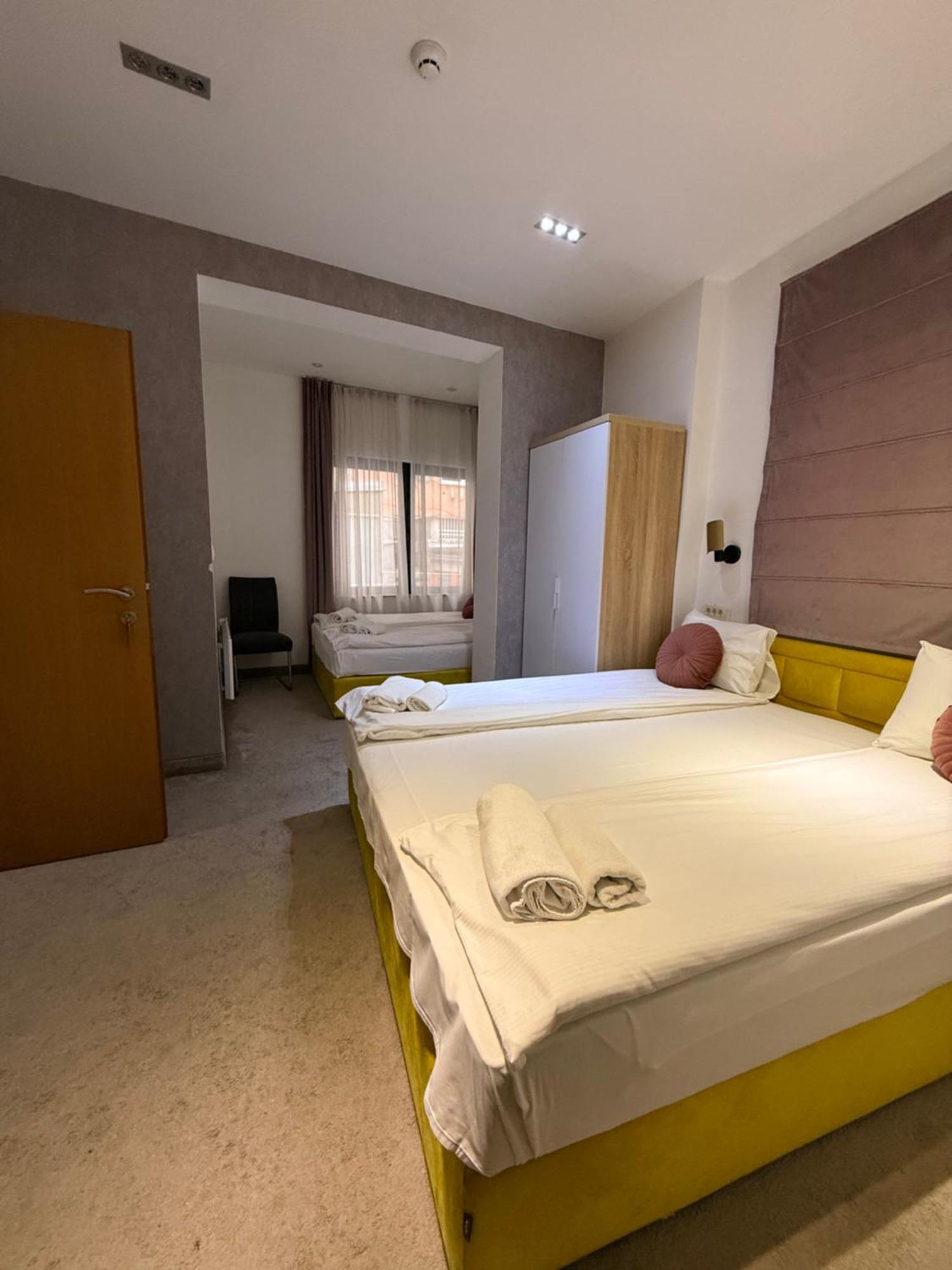 Deluxe Nortel Hotel サラエヴォ エクステリア 写真